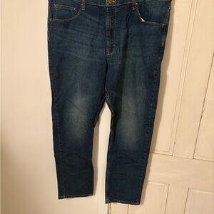 Wrangler Relaxed Fit Dark Blue Jeans